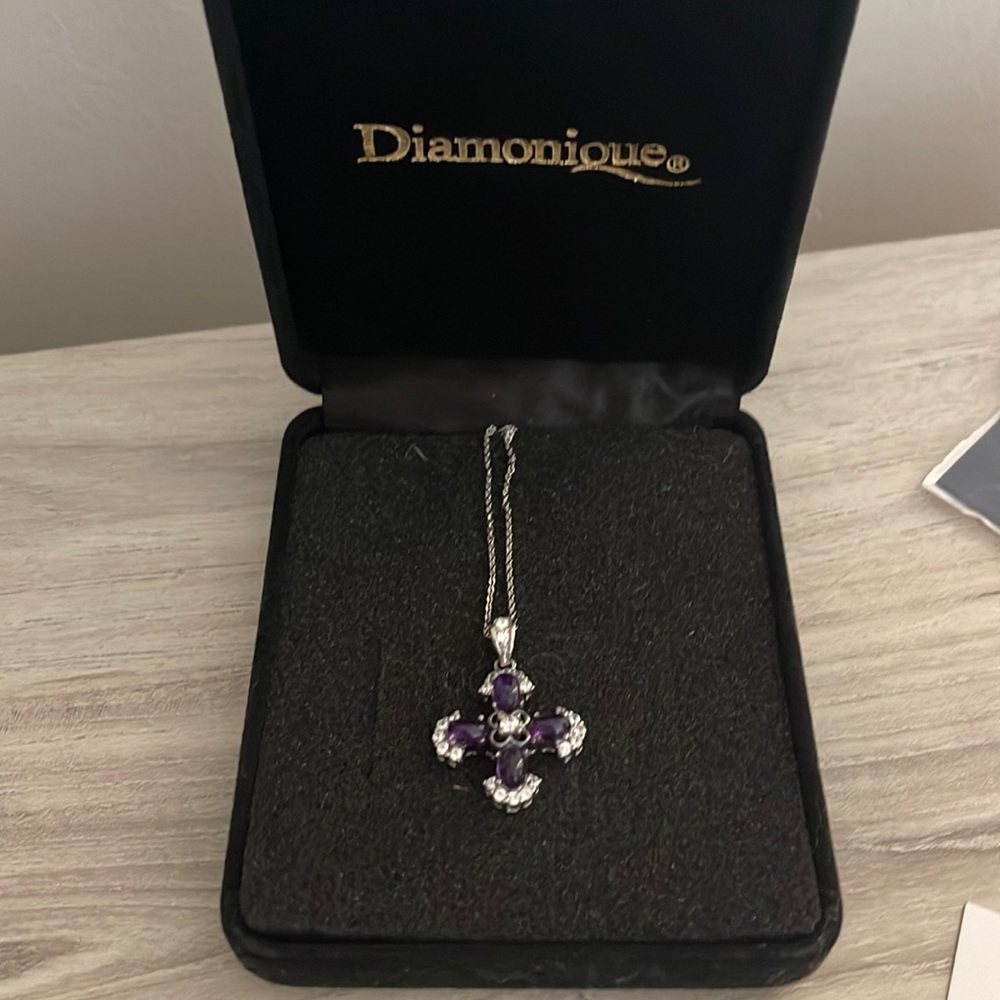 Purple flower necklace